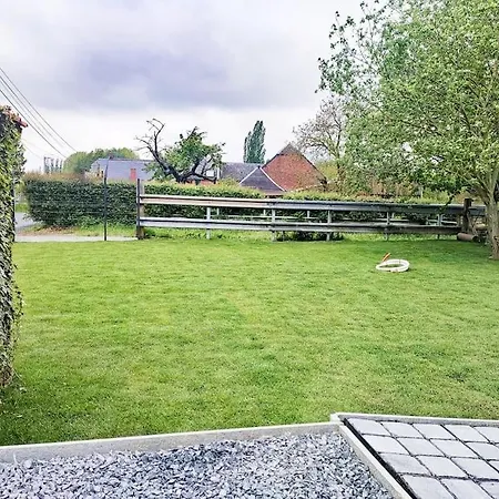 Holiday home Le Lodge, Entre Calme Et Confort