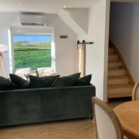 Tatil Evi Le Lodge, Entre Calme Et Confort Gommegnies